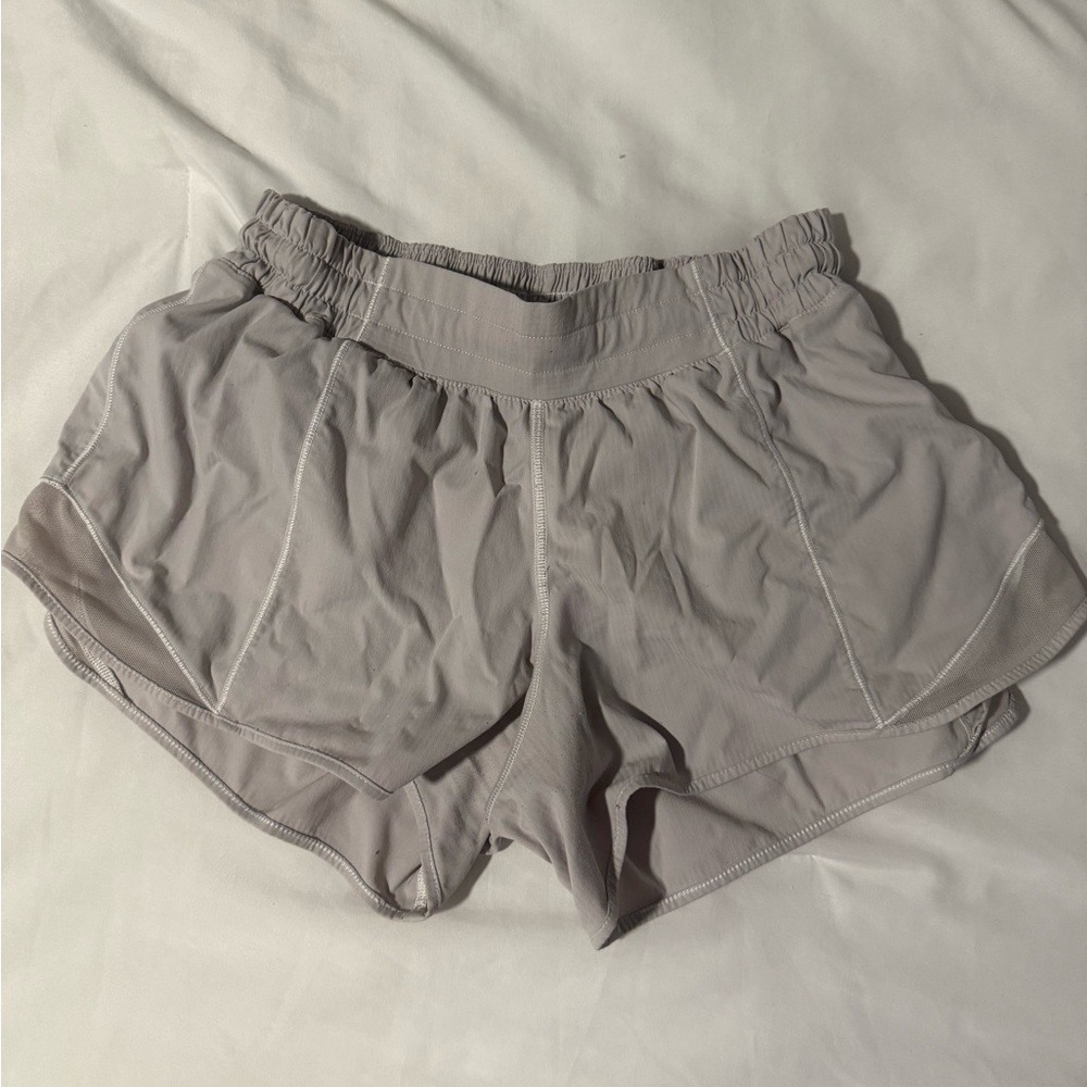 White lululemon hotty hot 4 inch inseam